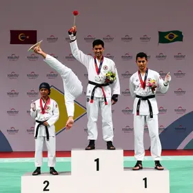 Atletas de Itapetininga da ASIAM BUDO Taekwondo