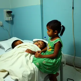 Crianças hospitalizadas veneno de rato